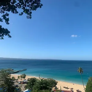 Waves Free Parking & Wifi 8 Minute Walk From Crashboat Apartment